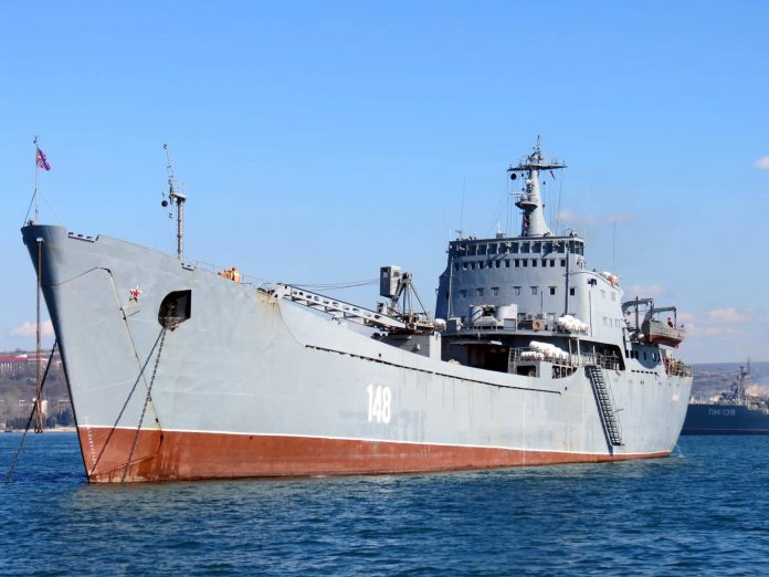 В Бердянську підірвали склад боєприпасів та пального і великий десантний корабель «Орск»