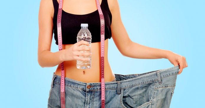 Експерти назвали 10 правил, як пити воду, щоб схуднути