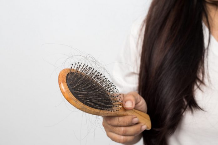 Трихолог назала ліки, які провокують випадіння волосся