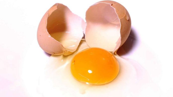 5 варіантів, чим можна замінити яйця при приготуванні тіста