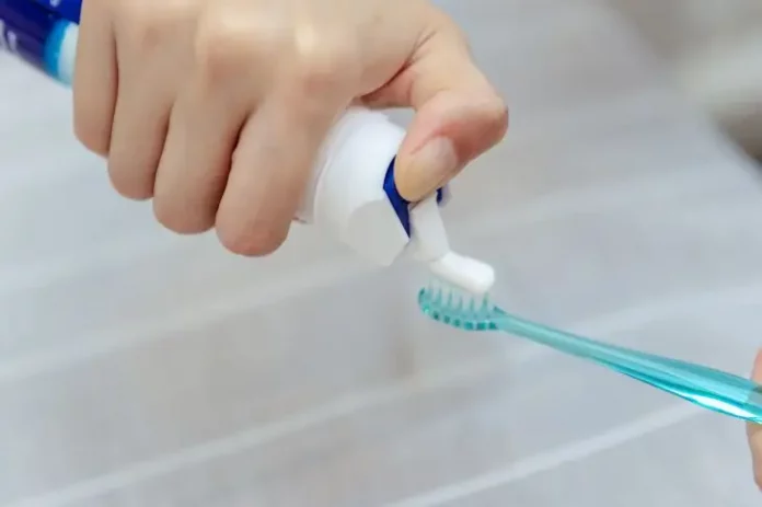 Які ще чудові способи застосування зубної пасти в побуті