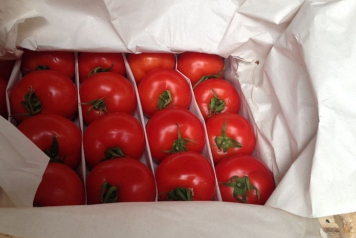 Як зберегти свіжі помідори до весни без консервації