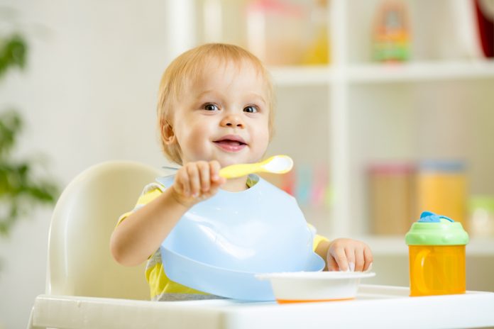 Як навчити дитину полюбити кашу з молоком: 
