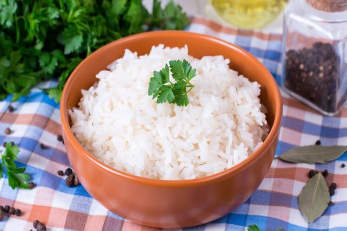 Як зварити рис розсипчастим та смачним: 4 правила та 4 помилки