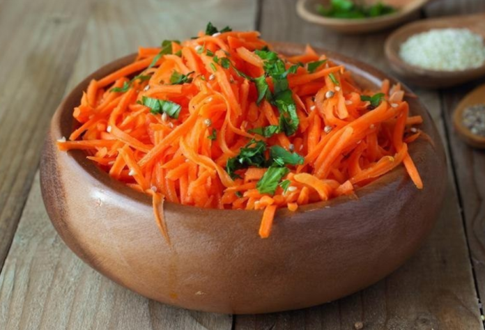 Як запастися морквою для салатів без консервування