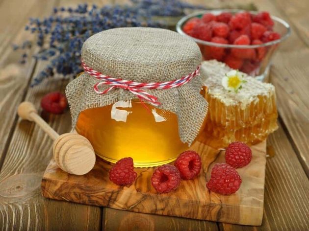 Незвичайна заготівля з ягід і меду: обов'язково спробуйте, результат не змусить себе чекати