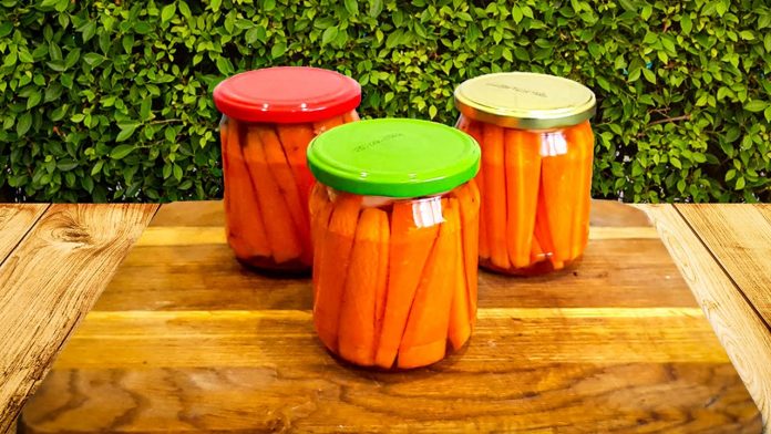 Як замаринувати моркву на зиму