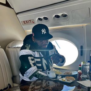 50 Cent в літаку