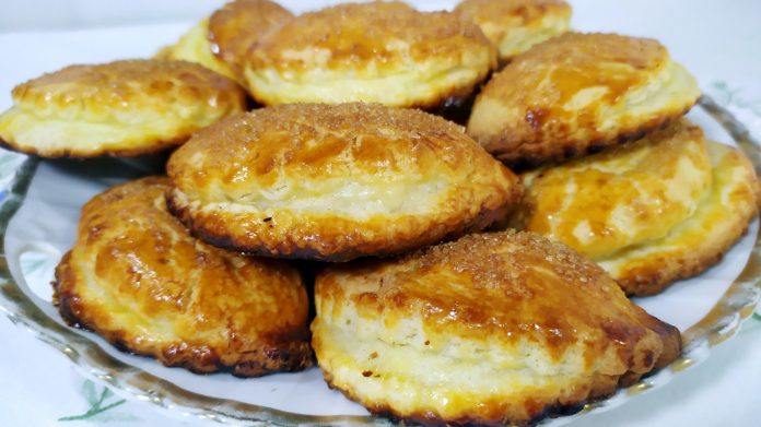 Пісочне печиво з начинкою із сиру і маку 