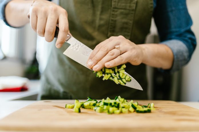 Як нагострити ножі без точилки