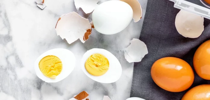 Спосіб, як зварити яйце, щоб почистити за 5 секунд