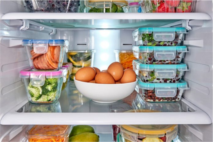 Зберігання продуктів після свят в холодильнику