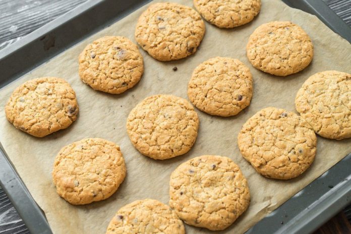Як приготувати смачне та корисне вівсяне печиво за 15 хвилин