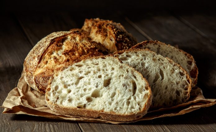 Як продовжити свіжість хліба: корисні поради