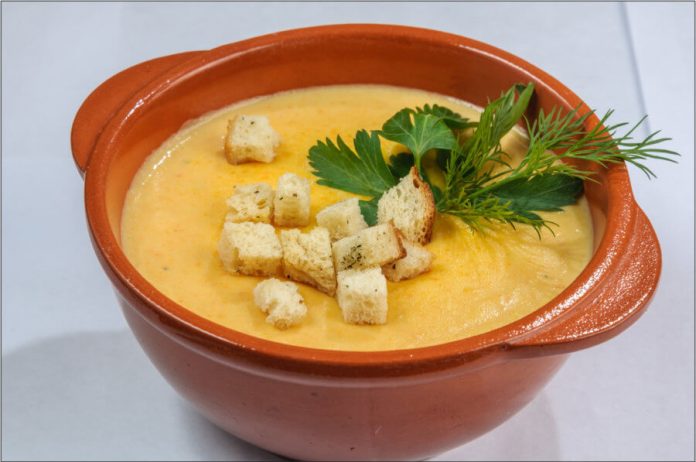 Як приготувати сирний крем-суп за 40 хвилин