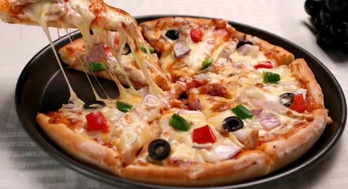 Піца на сковороді: рецепт ідеального тіста