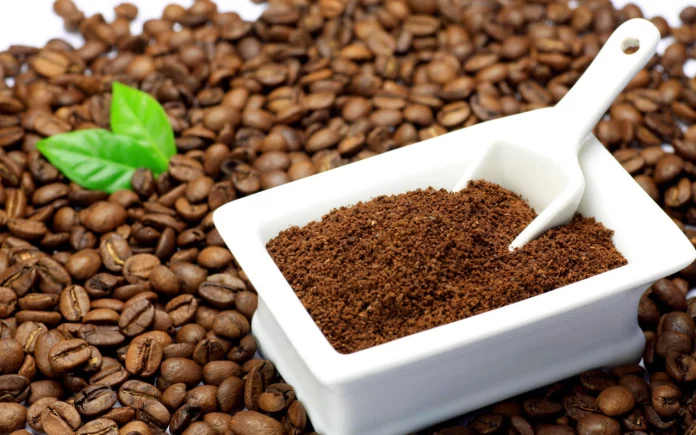 Як використати кавову гущу на городі: не допускайте помилок новачків