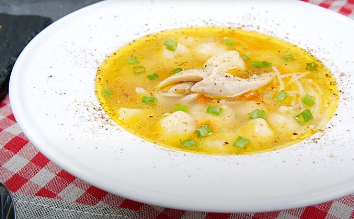 Як зробити суп густішим: досвідчені господині розкрили 3 способи