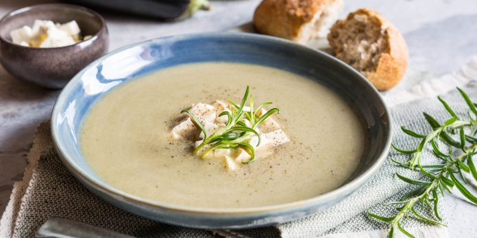 Рецепт ароматного супу-пюре з баклажанів