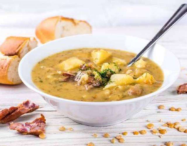Гороховий суп не пригорить, якщо знати один лайфхак