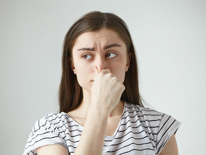 7 причин, з яких ти можеш погано пахнути і не помічати цього