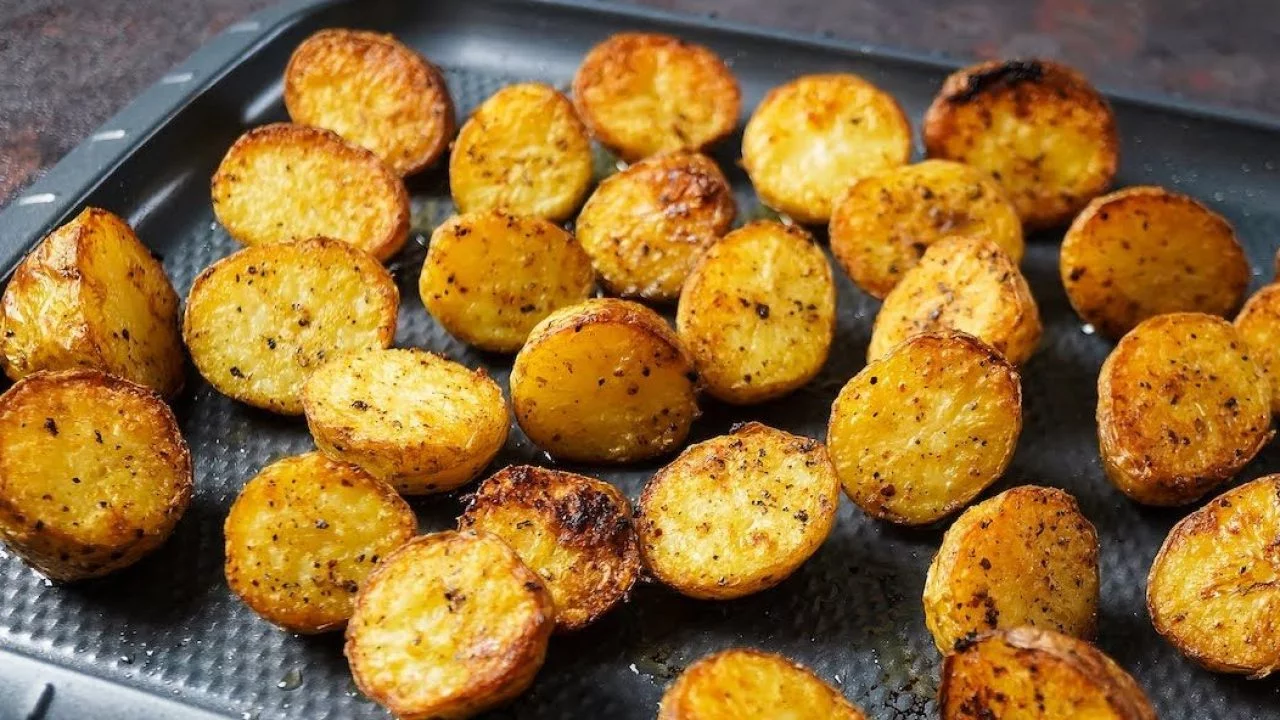 Як приготувати оригінально картоплю на гарнір