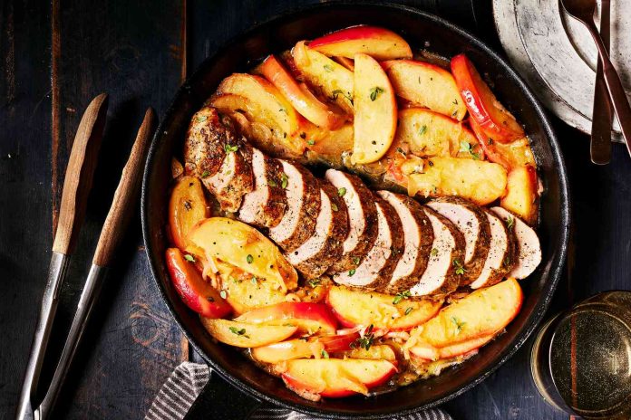 Кулінари розповіли дуже простий рецепт приготування свинини з яблуками