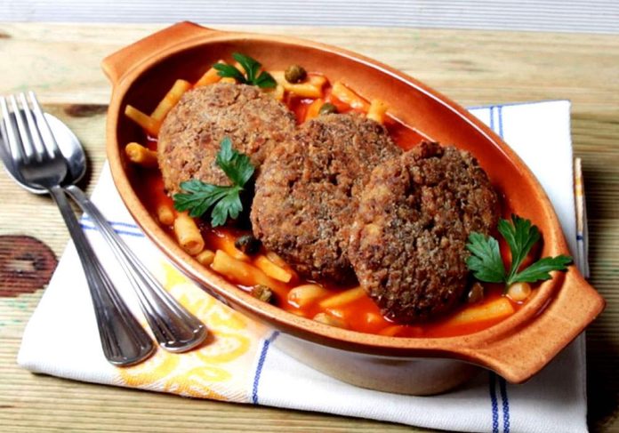 Як приготувати вегетаріанські гречані котлети: ідея пісної страви