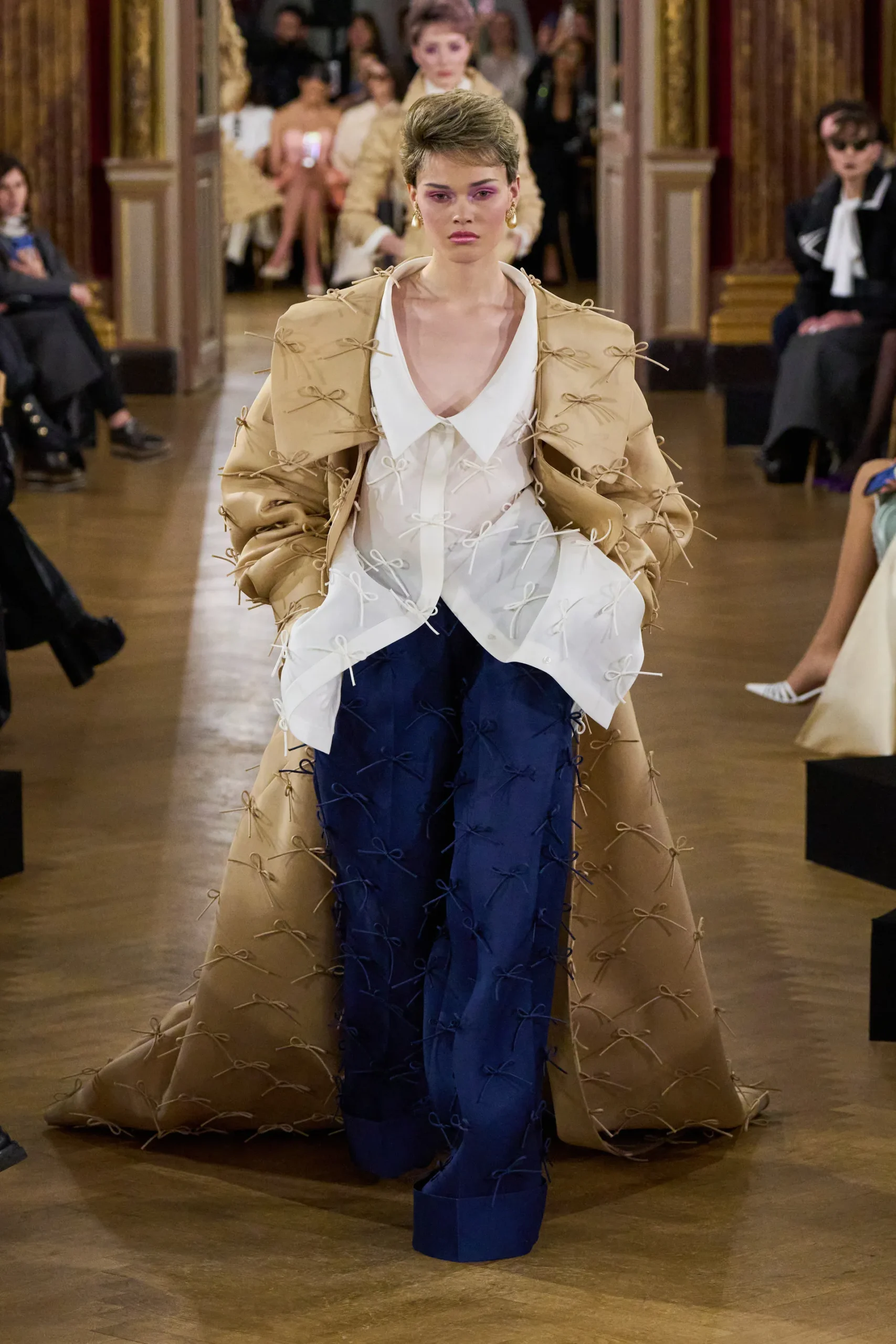 Viktor&Rolf / Haute Couture Spring/Summer 2025 