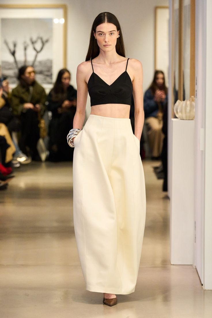 Ashlyn Fall 2025 Ready-to-Wear